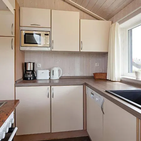 Holiday home Three-bedroom In 2 Groemitz