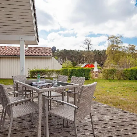 Three-bedroom In 2 Holiday home